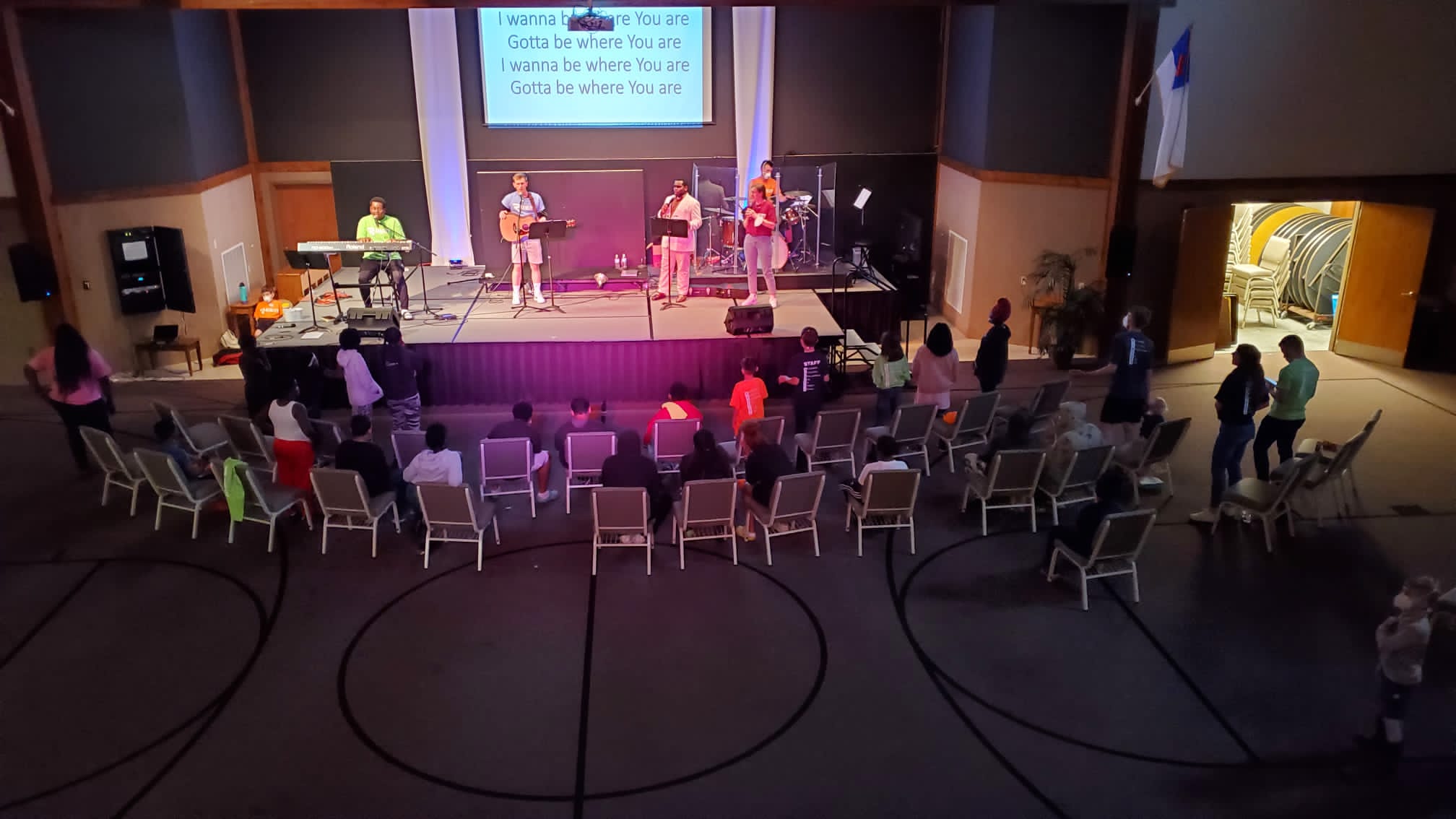 REALITY wide shot during worship